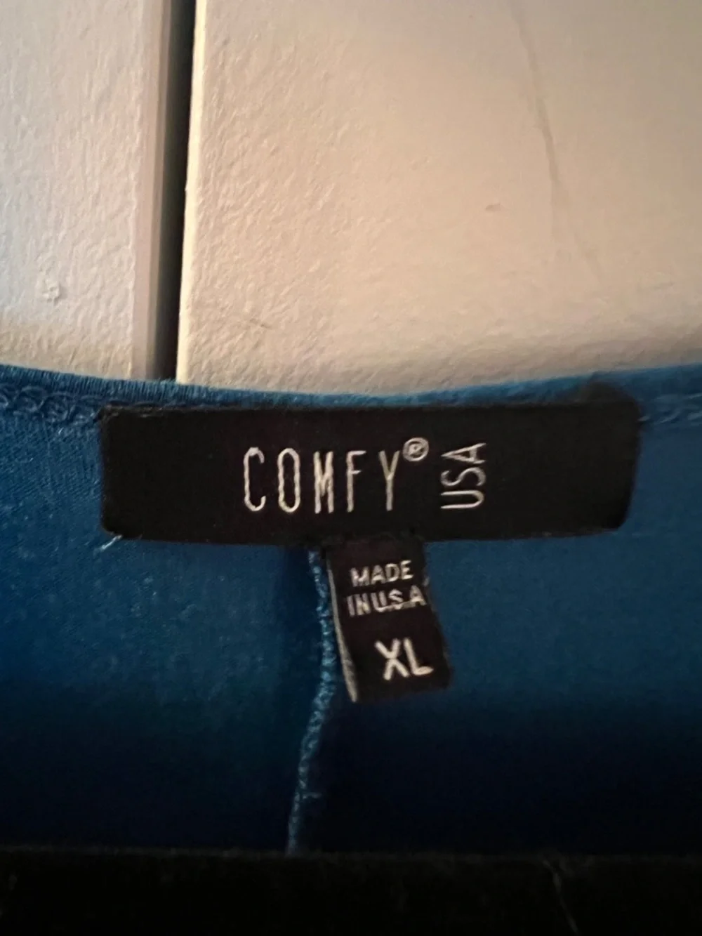 Comfy USA Turquoise blue keyhole Top Sz L / XL - Picture 6 of 6